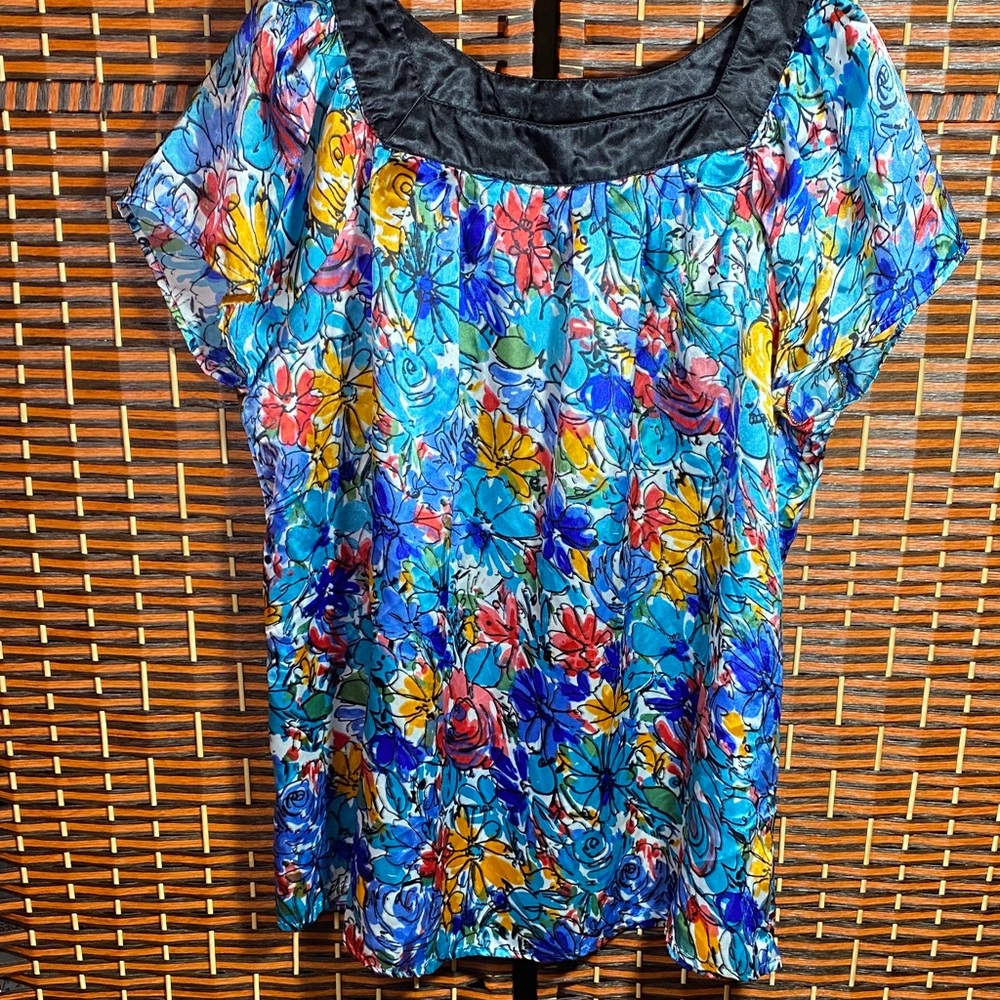 Akco Floral Blouse 2X Colorful Watercolor Top Black Trim Plus Size